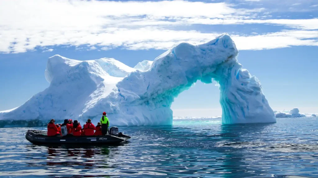 南极游价格腰斩,从20万跌至5万?真相很复杂 南极游价格腰斩,从20万跌至5万?真相很复杂
